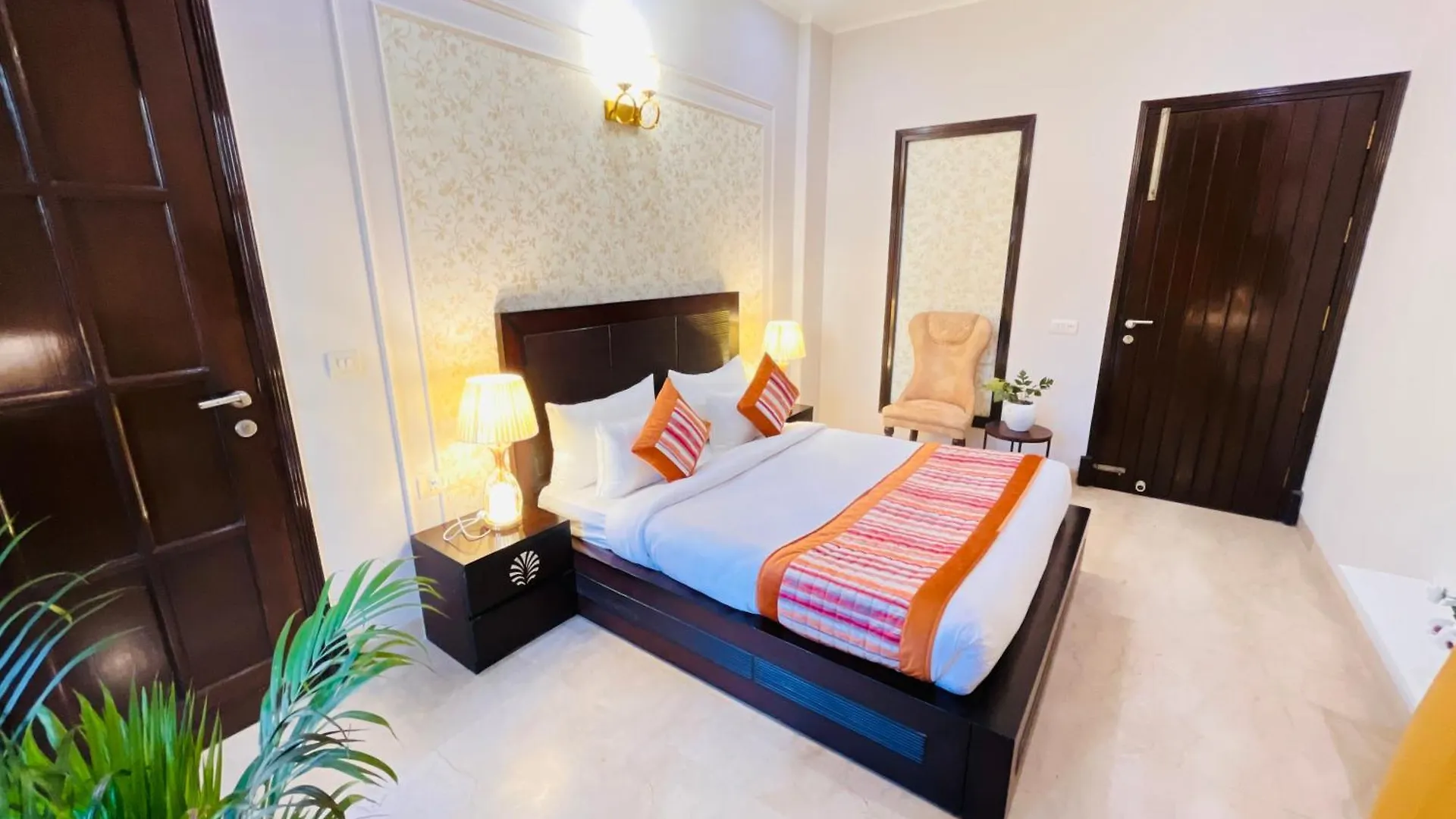 The South Manor Residency Near Aiims Hospital New Delhi Hotel
