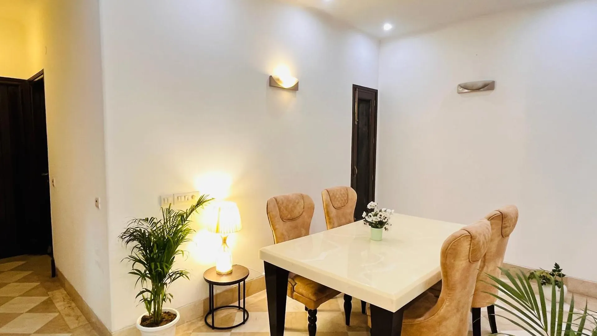 The South Manor Residency Near Aiims Hospital New Delhi Hotel