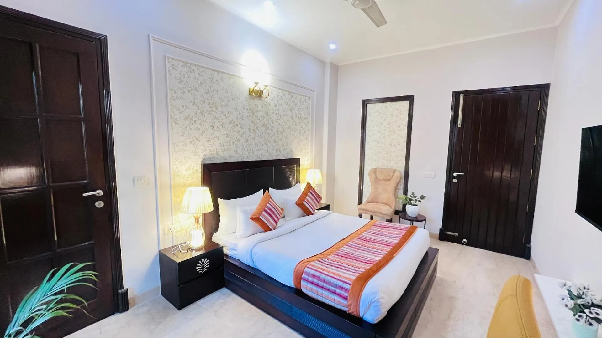 The South Manor Residency Near Aiims Hospital New Delhi Hotel India